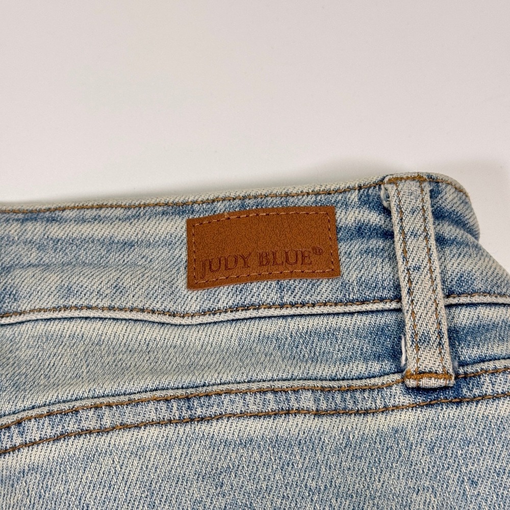 Judy Blue Jeans Womens 16W Light Wash Distressed Straight Side Slit Plus - Picture 3 of 16